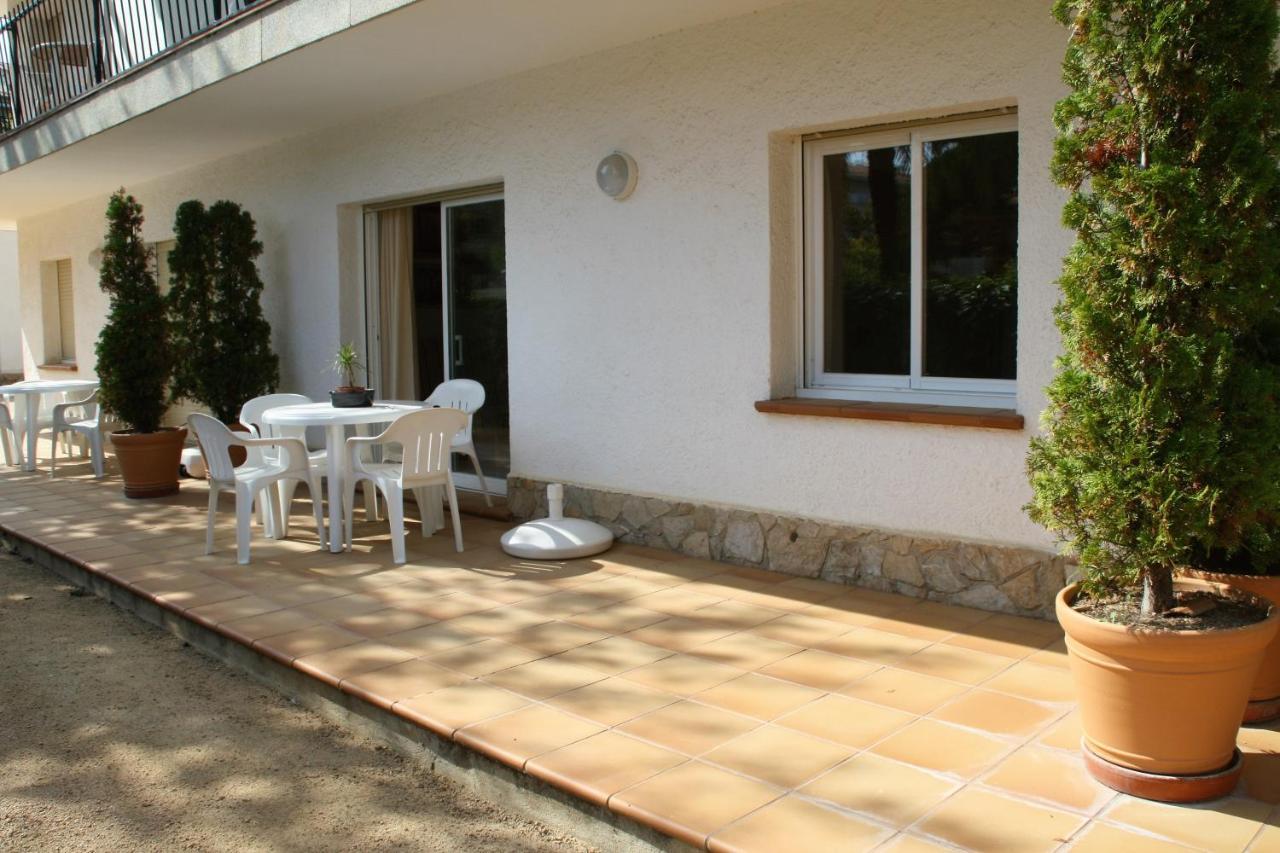 Apartaments Margarita Sabina Pinell Platja d'Aro Exterior foto